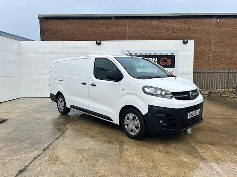 Used Vauxhall Vivaro 120 HP (88 kW) 2020 White MPV