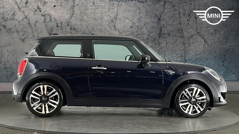 Used Mini Cooper Exclusive 134 HP (98 kW) 2023 Black Hatchback