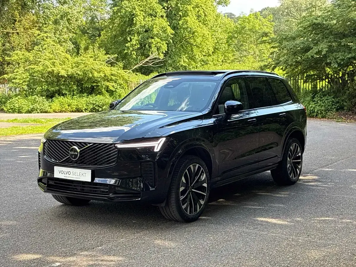 Used Volvo XC90 Ultra 455 HP (334 kW) 2025 Black SUV