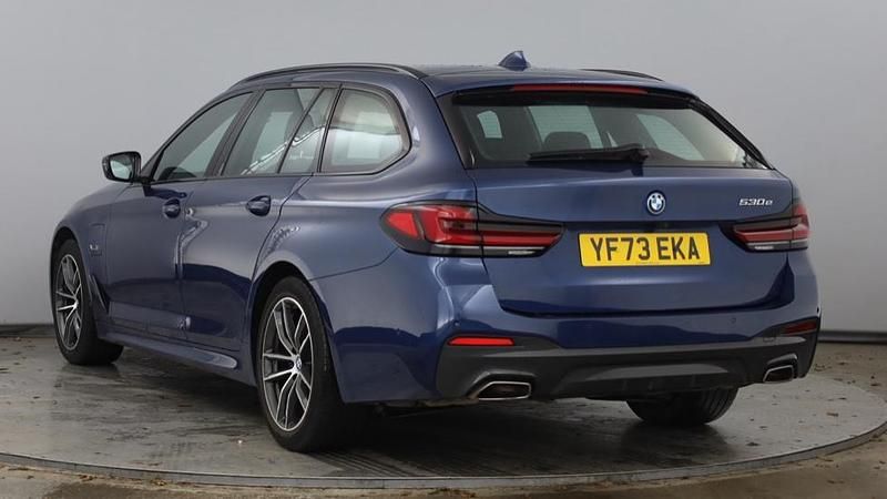 Used BMW 530e M Sport 288 HP (211 kW) 2023 Blue Estate