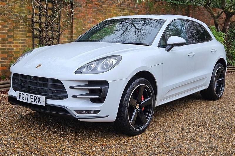 Used 2017 Porsche Macan Turbo SUV | £22,995 (Fair price) - Image 1/1