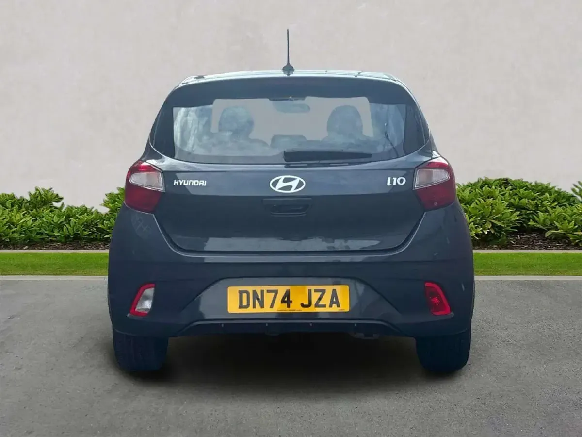 Used Hyundai i10 Advanced 2024 Grey Hatchback