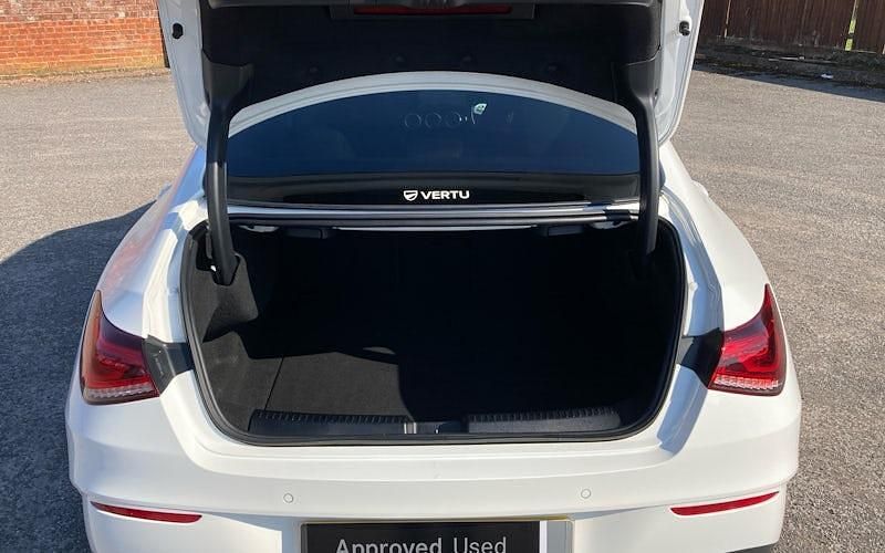 Used Mercedes CLA200 Executive 163 HP (119 kW) 2022 Sedan