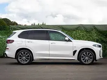 Used BMW X5 M Sport 352 HP (258 kW) 2025 White SUV