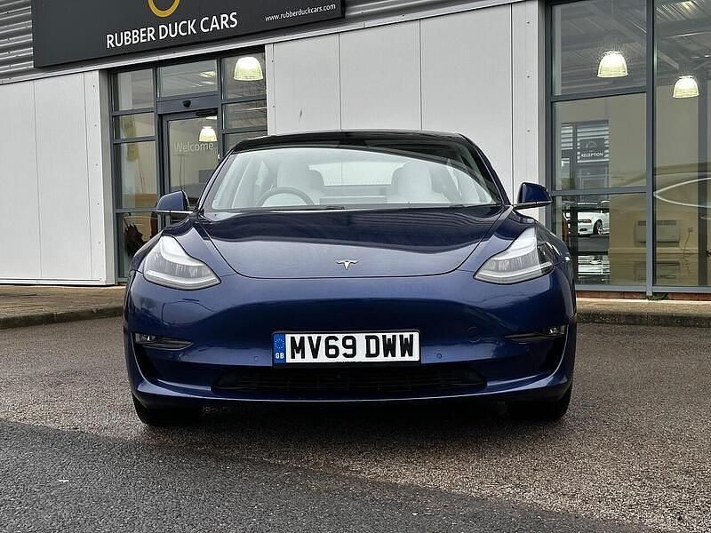 Used Tesla Model 3 Standard Range Plus 239 kW (325 HP) 2019 Blue Sedan