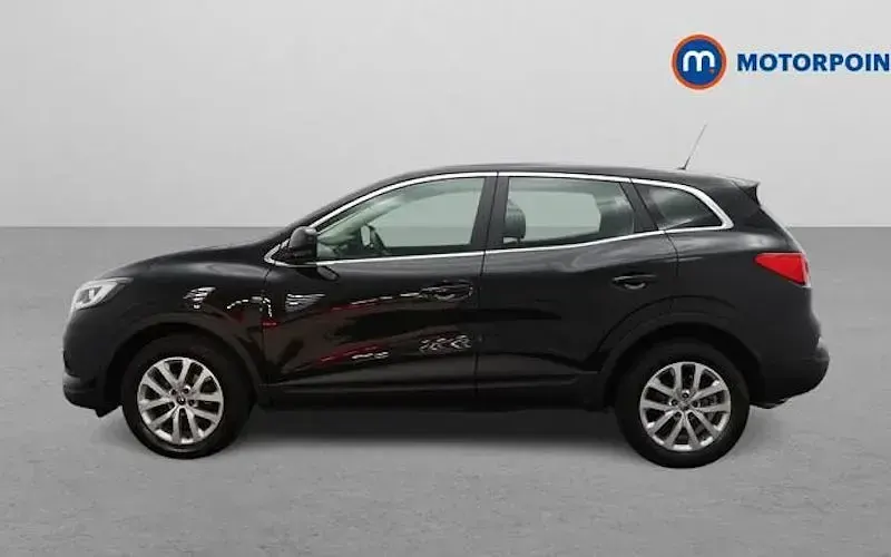 Used Renault Kadjar Play 140 HP (102 kW) 2020 Black SUV