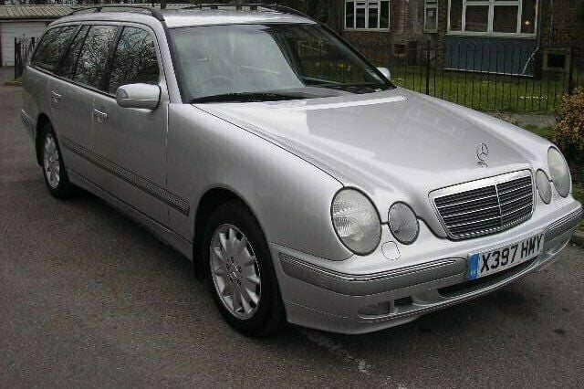 Used 2001 Mercedes E200 Classic Sedan | £2,490 - Image 1/4