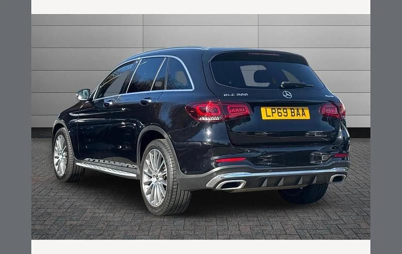 Used Mercedes GLC300e AMG Line Premium Plus 254 HP (186 kW) 2019 Black SUV
