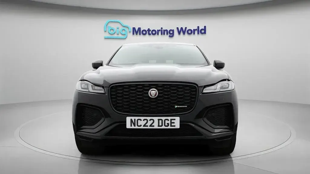 Used Jaguar F-Pace R-Dynamic 204 HP (150 kW) 2022 Black SUV