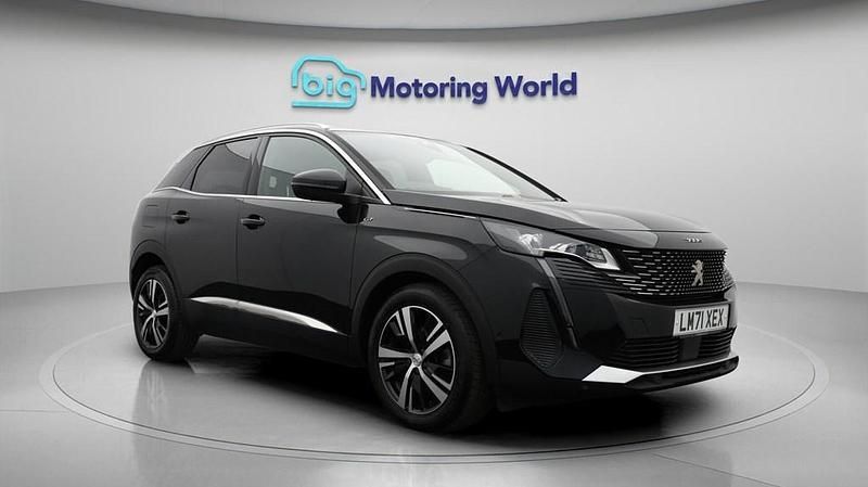 Used Peugeot 3008 GT 130 HP (95 kW) 2021 Black SUV