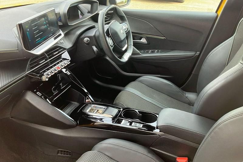 Used Peugeot e-208 GTi 100 kW (136 HP) 2022 Yellow Hatchback