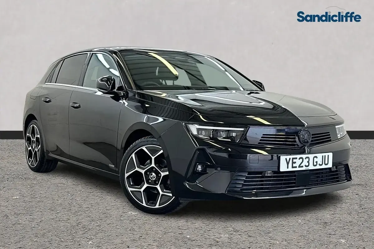 Used Vauxhall Astra Ultimate 131 HP (96 kW) 2025 Hatchback