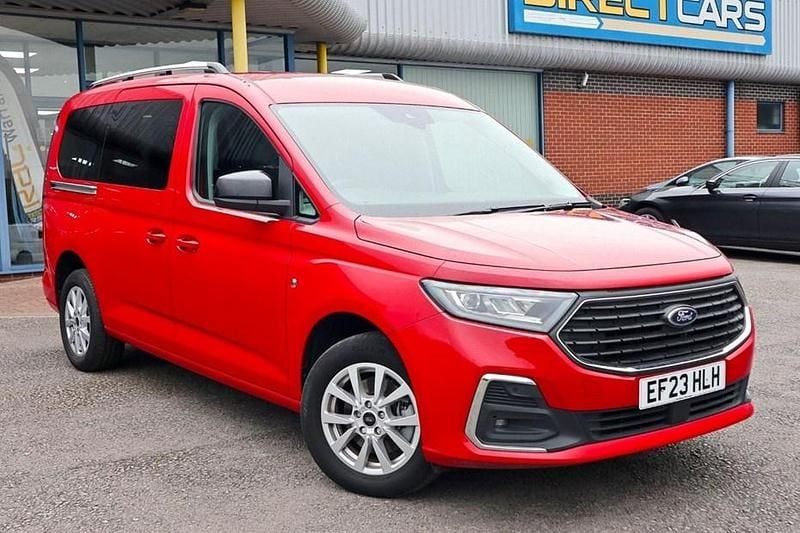 Used 2023 Ford Tourneo Connect Titanium MPV | £21,689 (Fair price) - Image 1/1