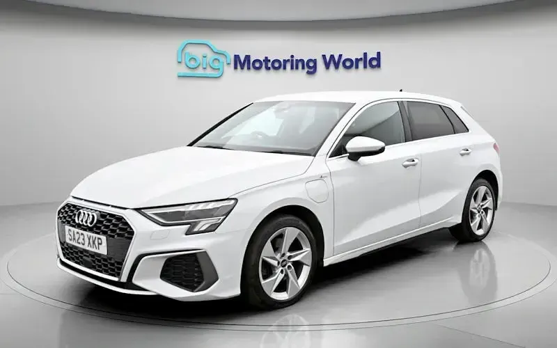 Usado Audi A3 Sportback e-tron S-Line 204 CV (150 kW) 2025 Utilitario