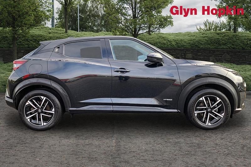 Used Nissan Juke N-Connecta 143 HP (105 kW) 2025 Black SUV