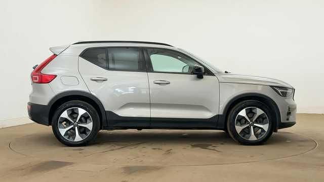 Used Volvo XC40 Ultimate 194 HP (142 kW) 2023 Silver SUV
