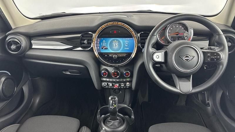 Used Mini Cooper S Classic 176 HP (129 kW) 2021 Silver Hatchback