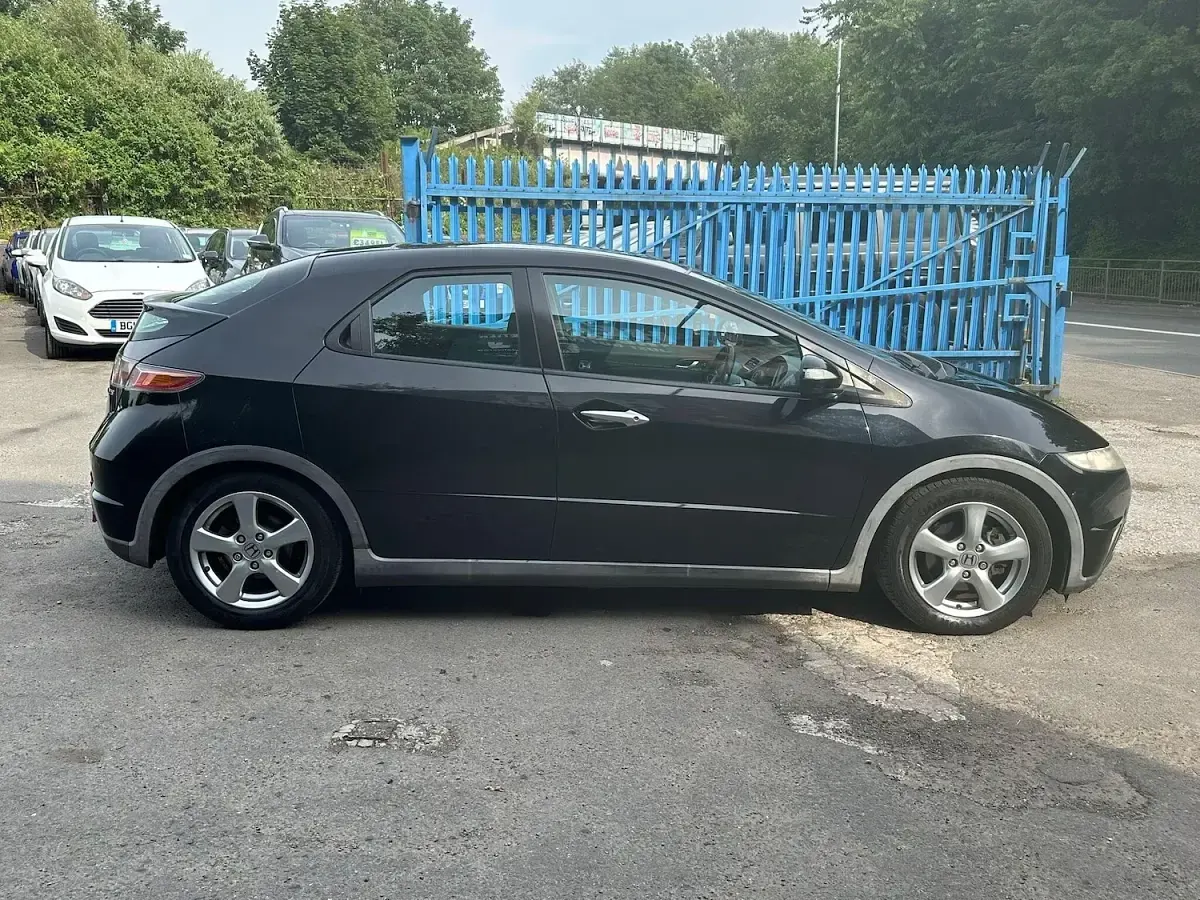 Used Honda Civic EX 140 HP (102 kW) 2007 Black Hatchback