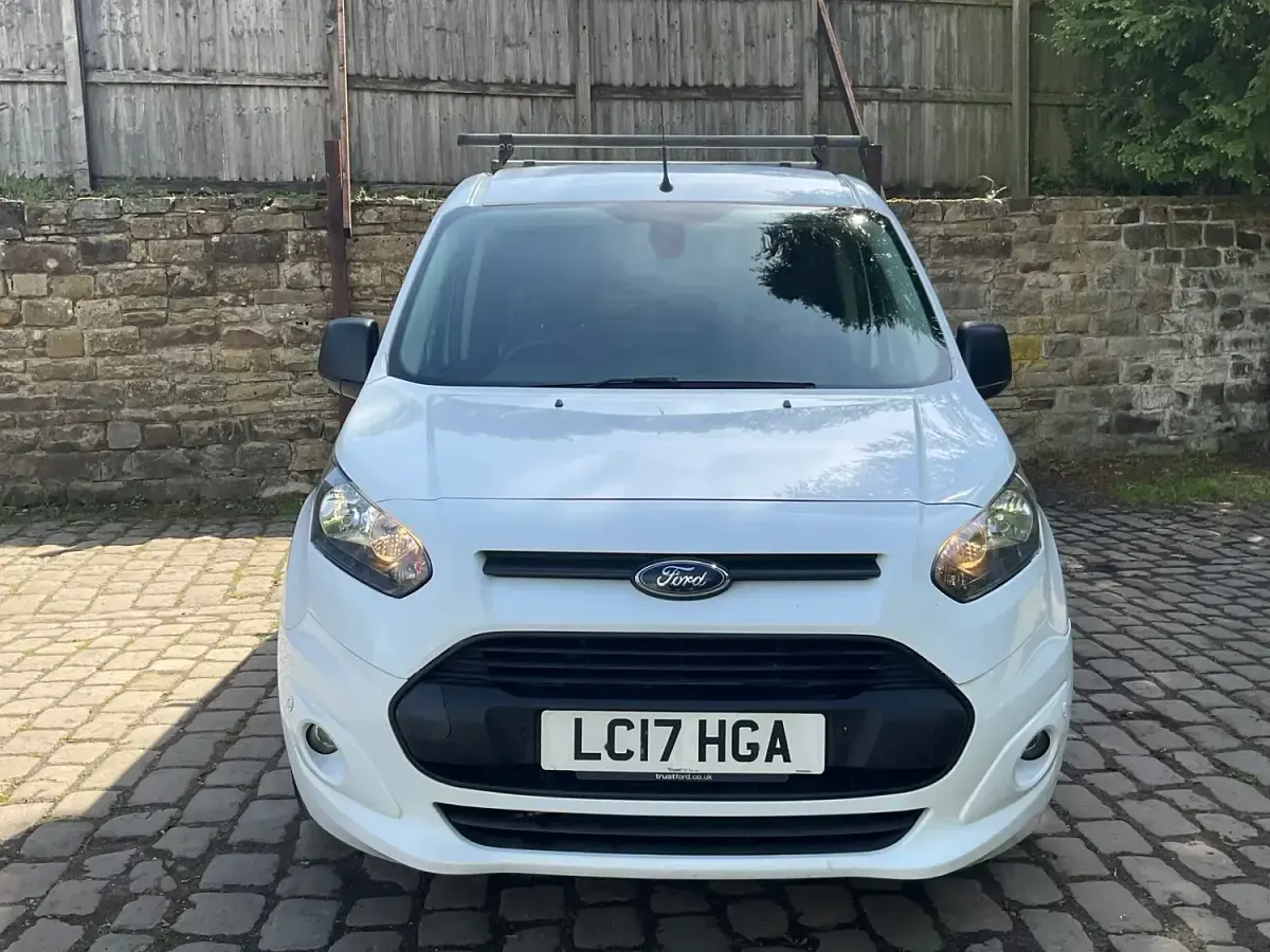 Used Ford Transit Connect Trend 2017 White MPV