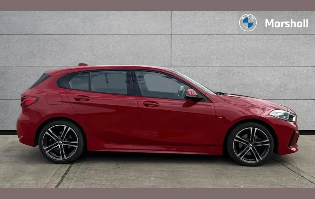 Used BMW 118 M Sport 134 HP (98 kW) 2023 Red Hatchback