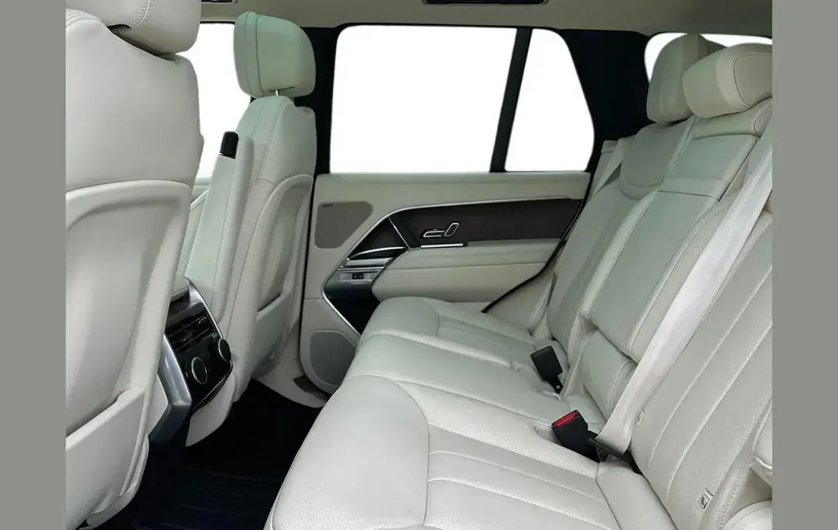 Used Land Rover Range Rover HSE 296 HP (217 kW) 2023 Grey SUV