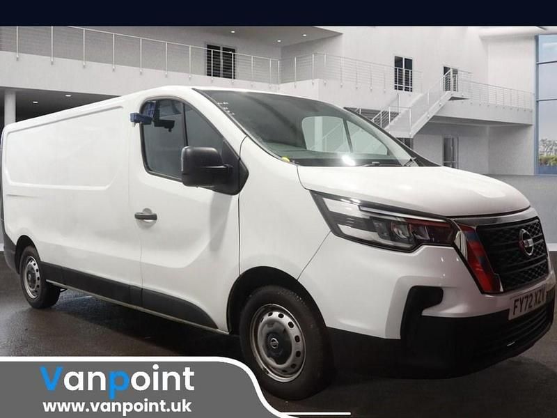 White Used 2022 Nissan Primastar Visia MPV | £15,999 (Fair price) - Image 1/4