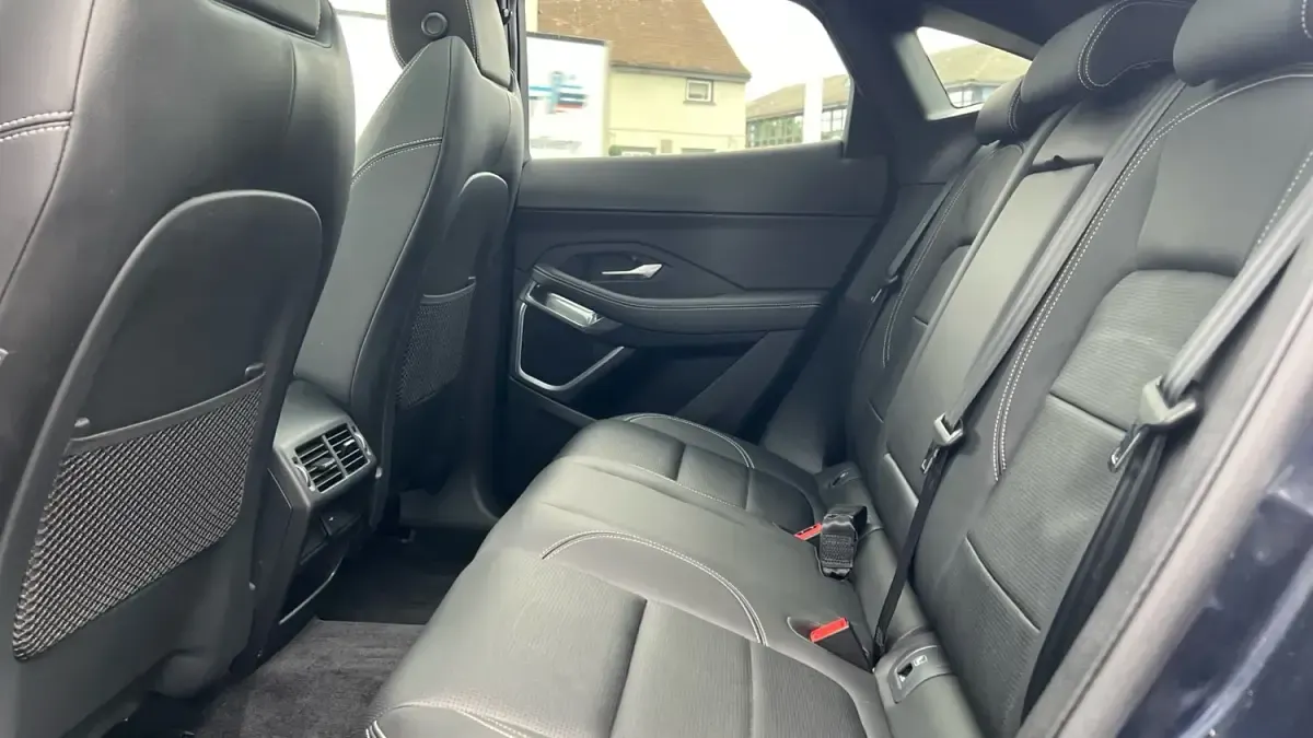 Używany Jaguar E-Pace R-Dynamic 309 KM (227 kW) 2023 Niebieski SUV