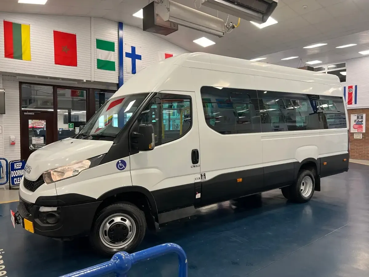 Used Iveco Daily 148 HP (108 kW) 2016 White