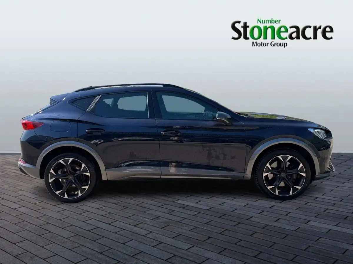 Begagnad Cupra Formentor VZ2 310 HK (228 kW) 2023 Blå SUV