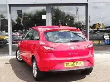 Used Seat Ibiza SE Technology 75 HP (55 kW) 2016 Red Hatchback