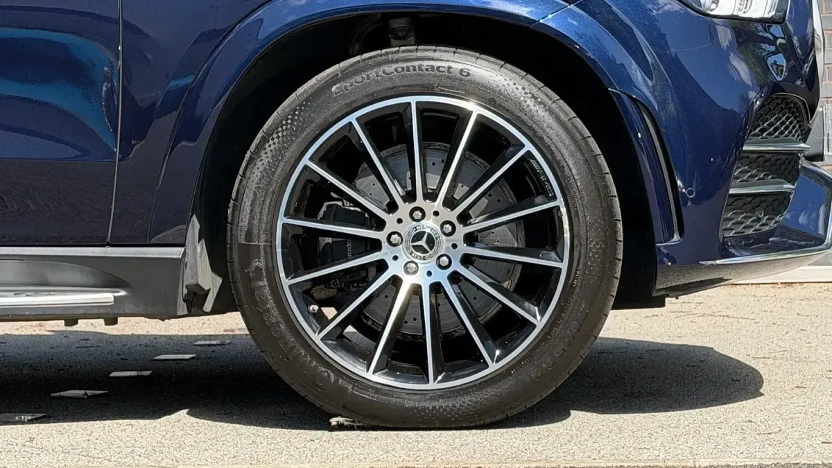 Used Mercedes GLE400 AMG line 2022 Blue Estate