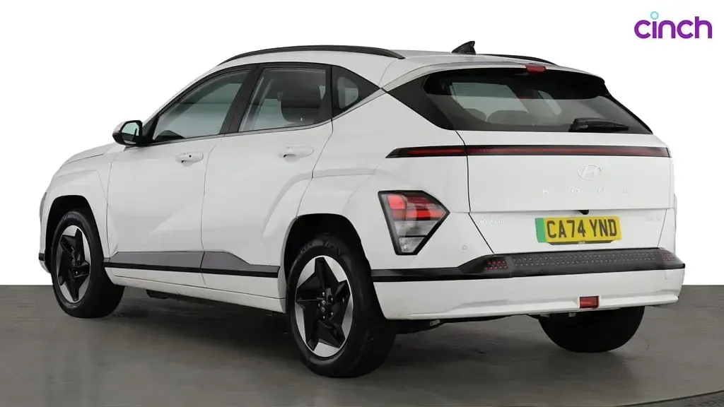 Used Hyundai Kona Advanced 114 kW (156 HP) 2024 White SUV