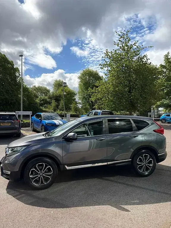 Używany Honda CR-V Hybrid 184 KM (135 kW) 2021 Szary SUV