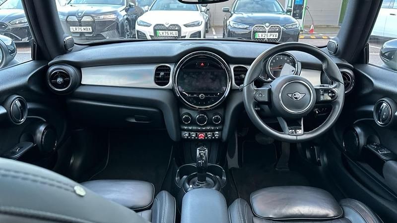 Used Mini Cooper Exclusive 134 HP (98 kW) 2022 Black Hatchback