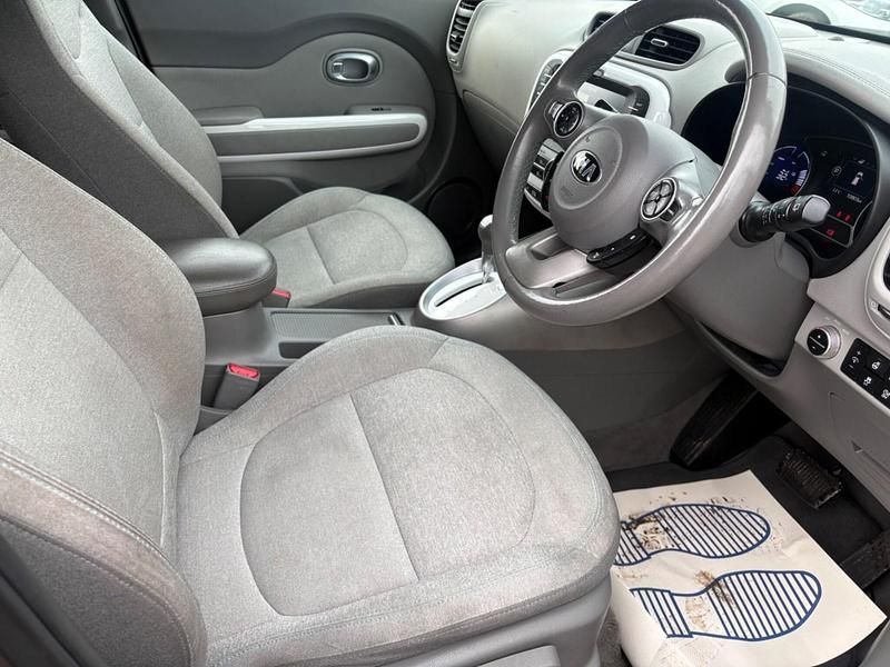 Used Kia Soul 80 kW (110 HP) 2015 Silver SUV