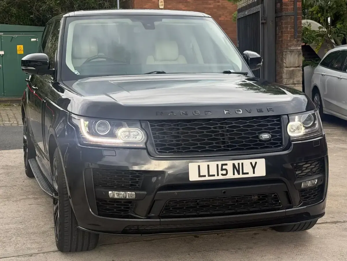Used Land Rover Range Rover Vogue 258 HP (189 kW) 2015 Grey SUV