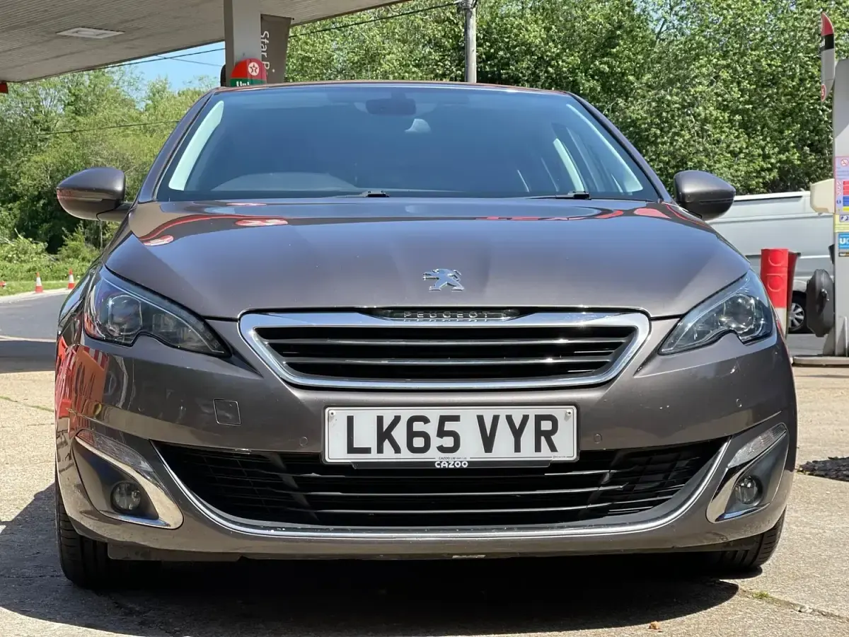 Used Peugeot 308 Allure 120 HP (88 kW) 2015 Grey Hatchback