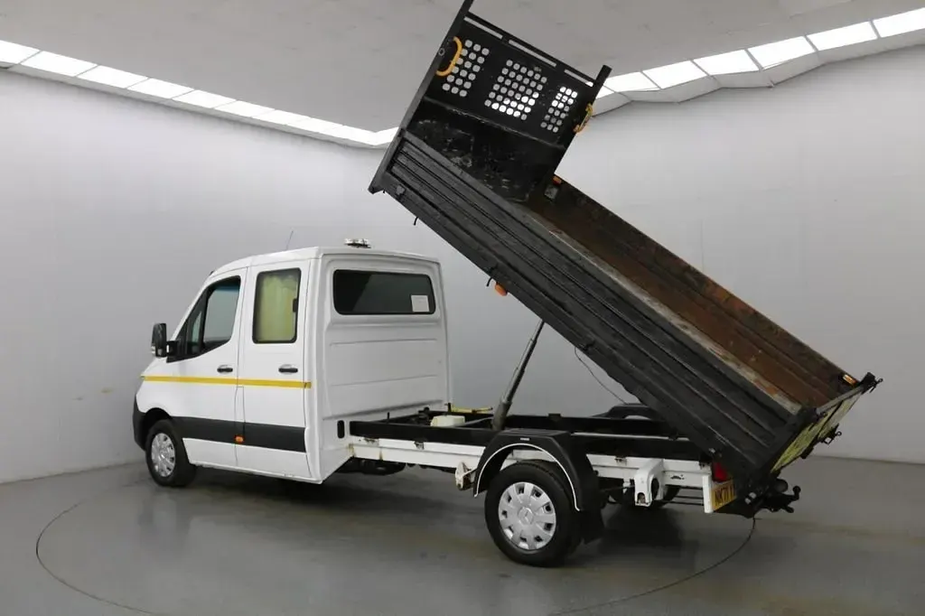 Usado Mercedes Sprinter Progressive 145 HP (106 kW) 2021 Branco Van