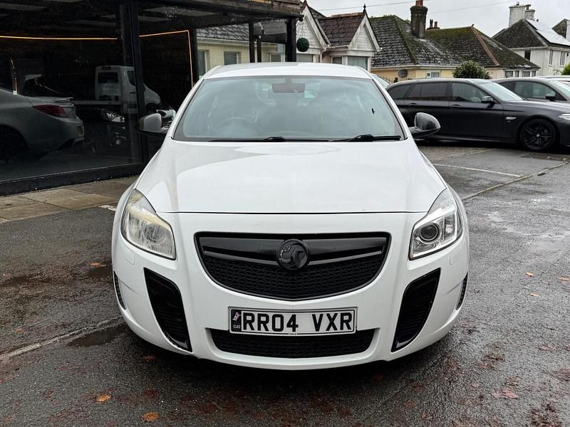 Used Vauxhall Insignia 321 HP (236 kW) 2010 White Sedan