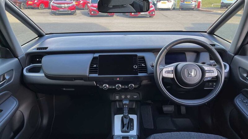 Used Honda Jazz Hybrid 109 HP (80 kW) 2021 Red Hatchback