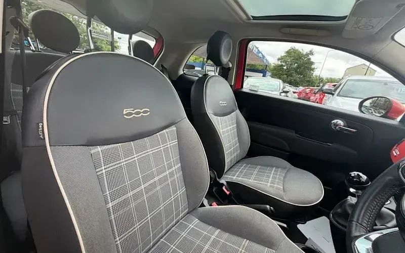 Used Fiat 500 Lounge 69 HP (50 kW) 2018 Pink Hatchback