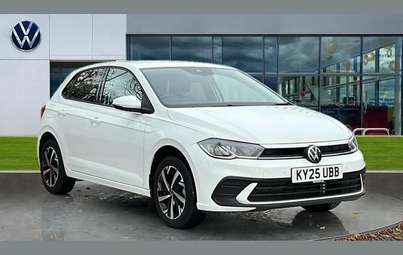Pure white Used 2025 VW Polo Match Hatchback | £19,853 (Fair price) - Image 1/4
