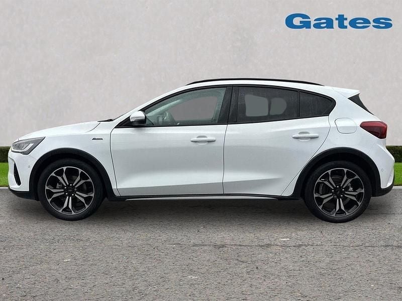 Used Ford Focus Active X 155 HP (114 kW) 2023 White Hatchback
