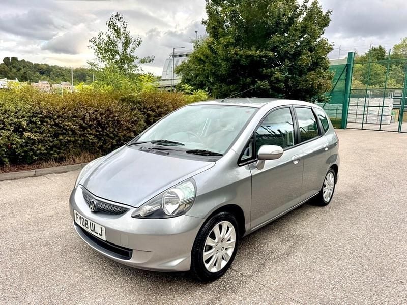 Used Honda Jazz SE 82 HP (60 kW) 2008 Silver Hatchback