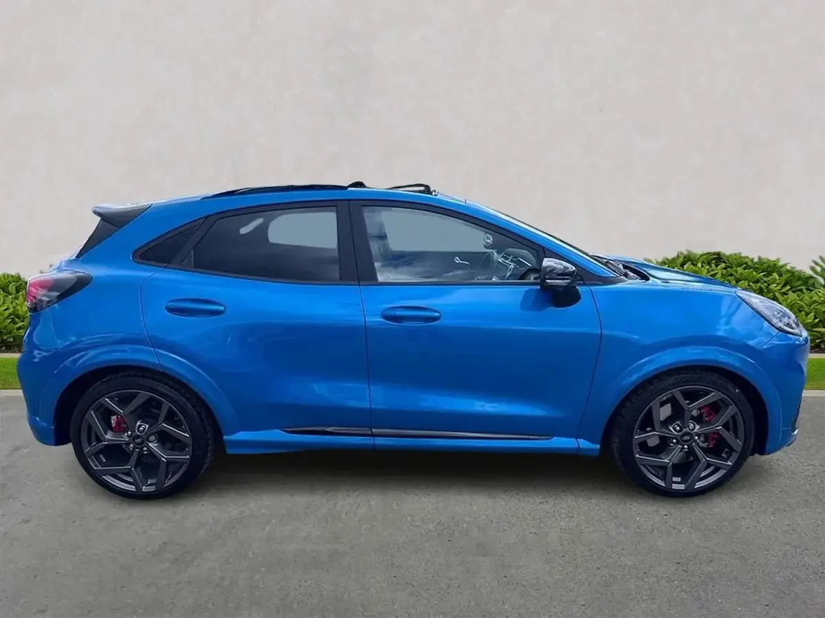 Usado Ford Puma ST 170 HP (125 kW) 2025 Azul SUV