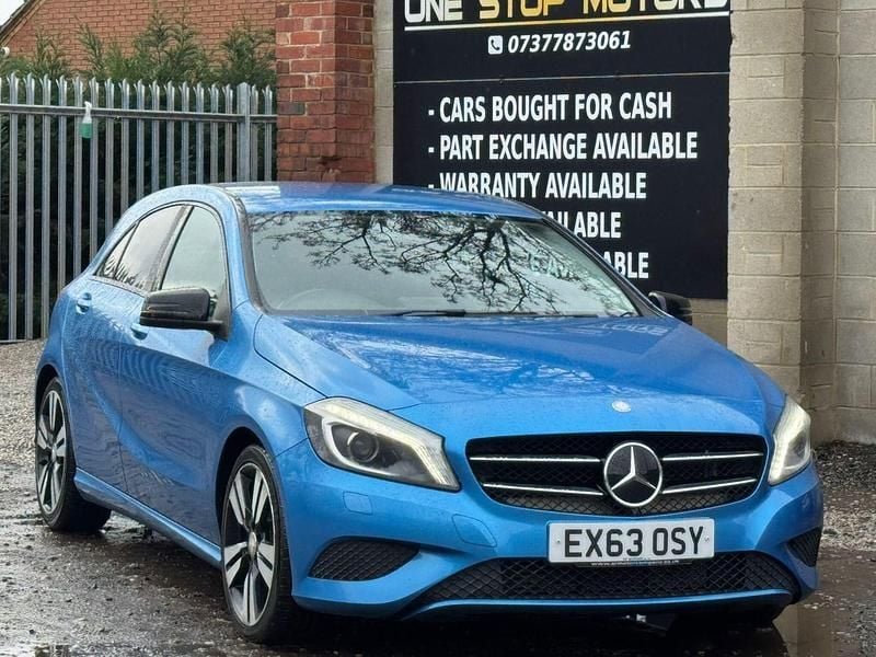 Used Mercedes A200 2013 Blue Hatchback