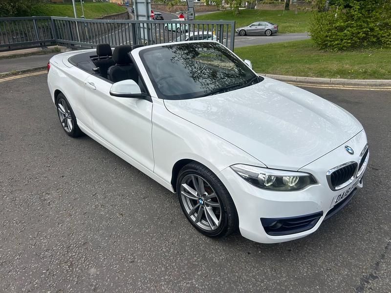 Usado BMW 218 Sport Line 2018 Blanco Descapotable