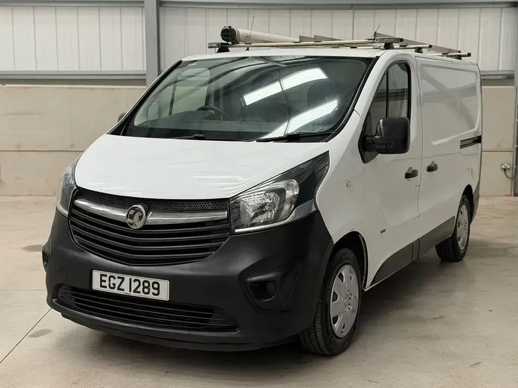 Used Vauxhall Vivaro 90 HP (66 kW) 2016 White