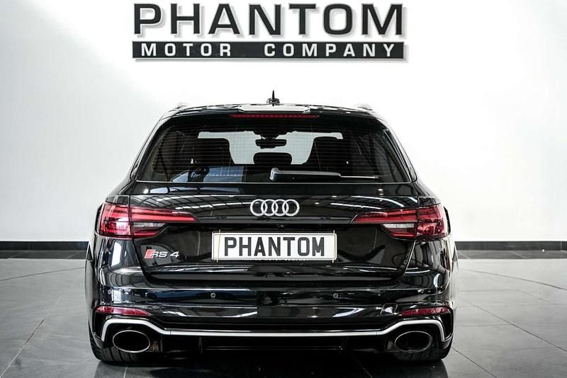 Used Audi RS4 Design 450 HP (330 kW) 2018 Black Estate