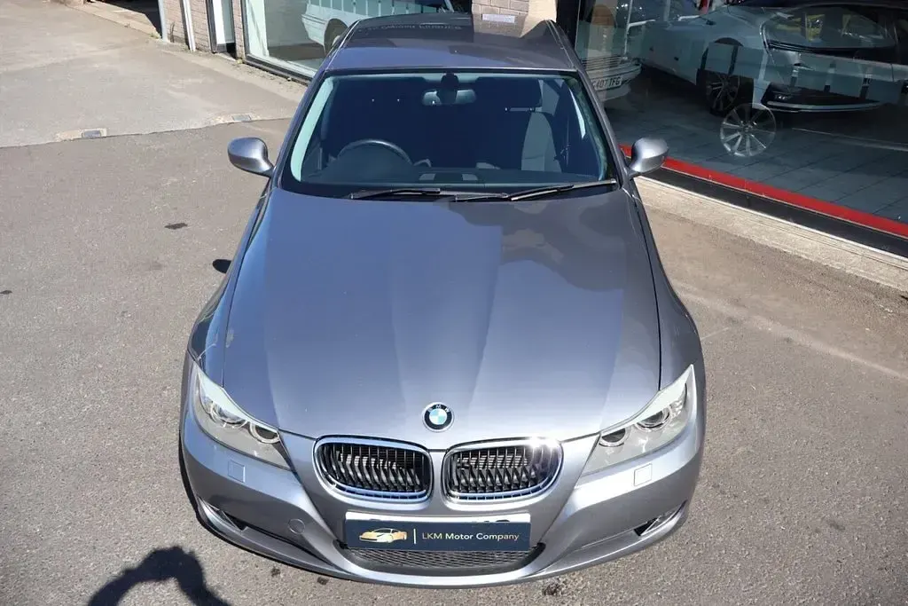 Used BMW 320 184 HP (135 kW) 2010 Grey Sedan